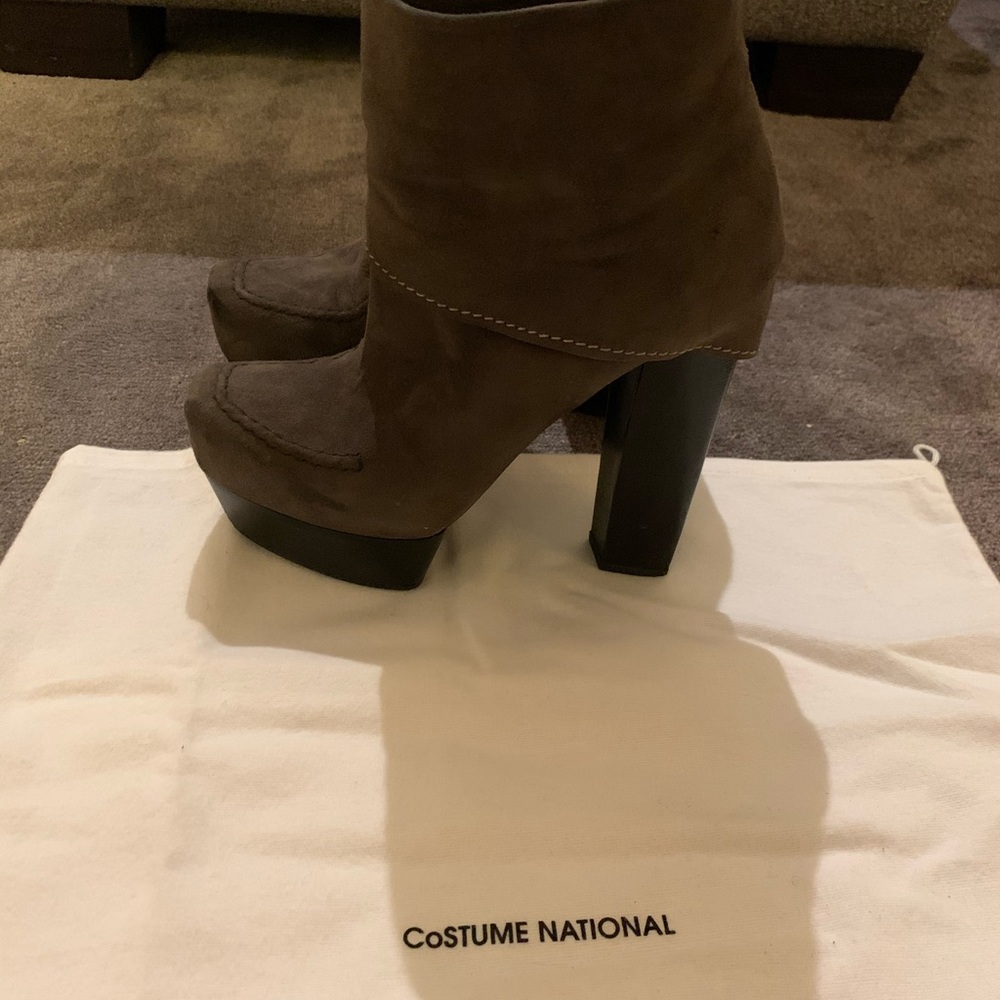 CoSTUME NATIONAL Foldover boots